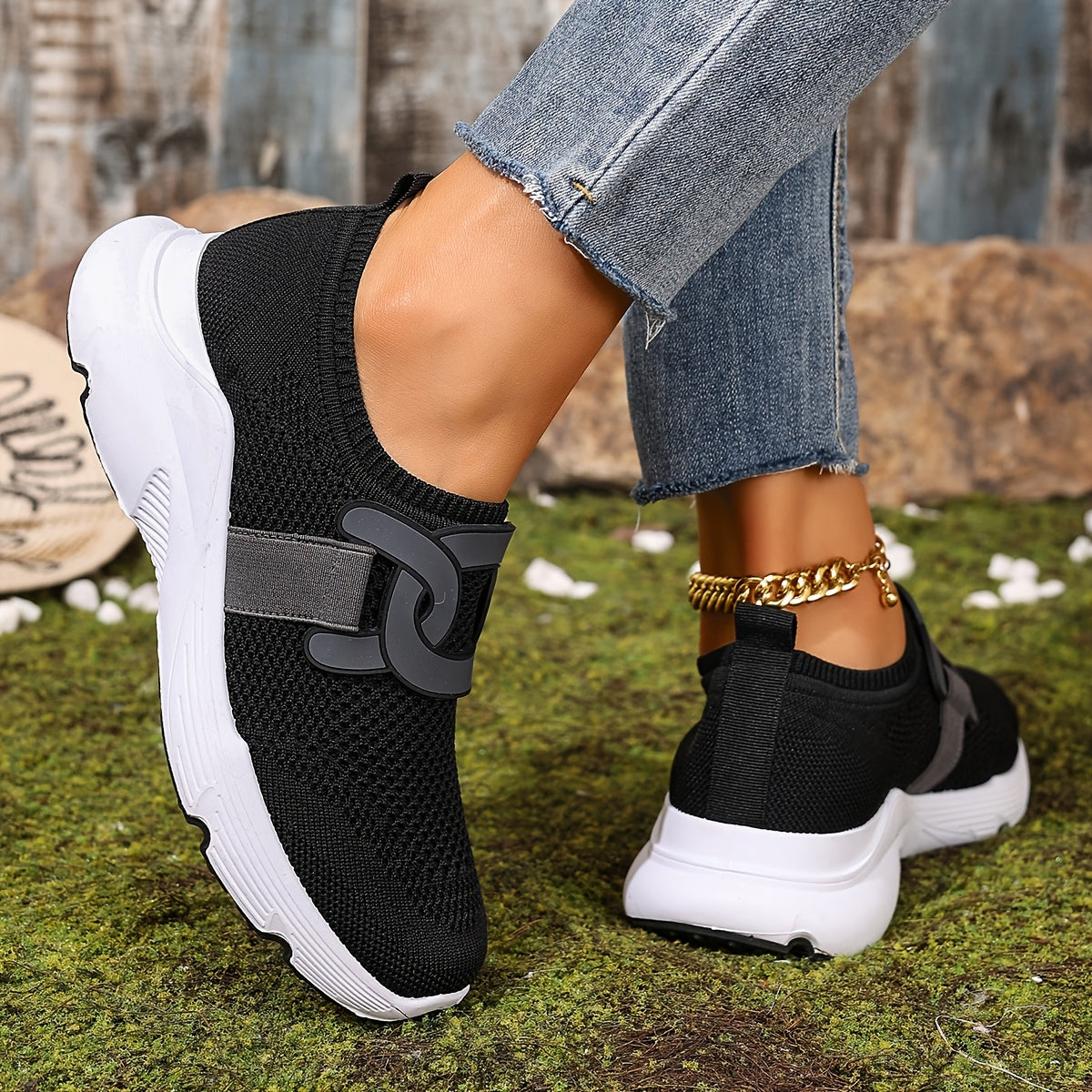 Women's athletic shoes with thick, breathable, and comfortable soles.